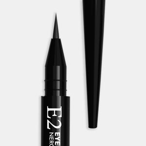 E2 Delineador de Ojos Negro Intenso